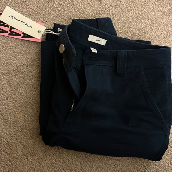 DENIM FORUM JEANS FROM ARITZIA !! - Picture 7 of 7